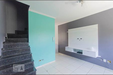 Sala de casa à venda com 2 quartos, 70m² em Vila Buenos Aires, São Paulo