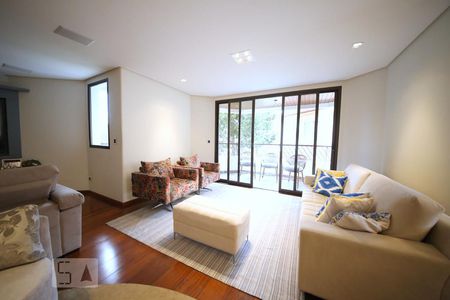 Sala  de apartamento à venda com 3 quartos, 217m² em Campo Belo, São Paulo