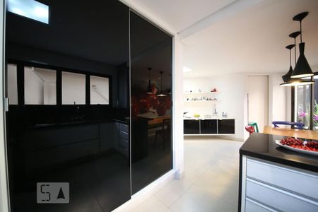 Apartamento à venda com 217m², 3 quartos e 3 vagasCozinha
