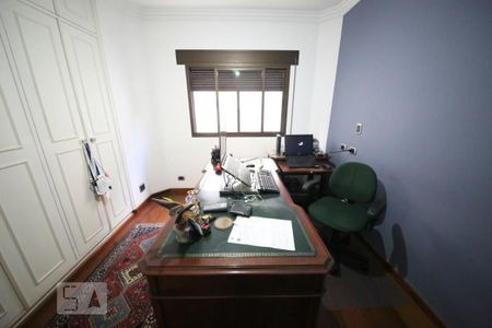 Apartamento à venda com 217m², 3 quartos e 3 vagasQuarto