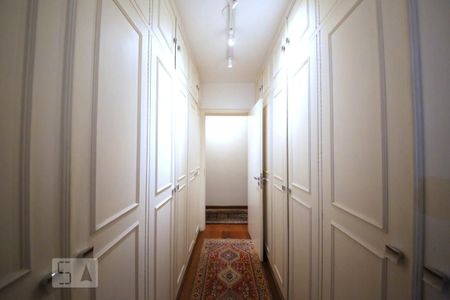 Apartamento à venda com 217m², 3 quartos e 3 vagasCloset 