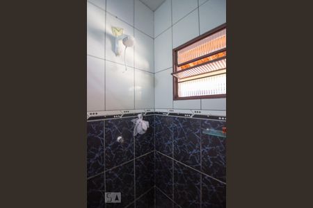 Casa à venda com 306m², 3 quartos e 4 vagasChuveiro