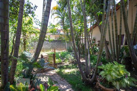 Casa à venda com 306m², 3 quartos e 4 vagasJardim