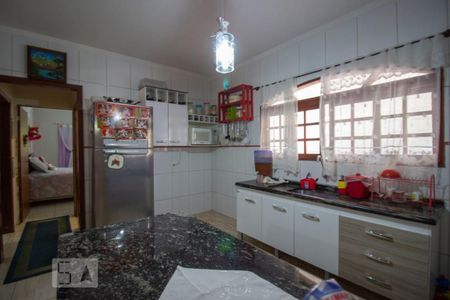 Casa à venda com 306m², 3 quartos e 4 vagasCozinha