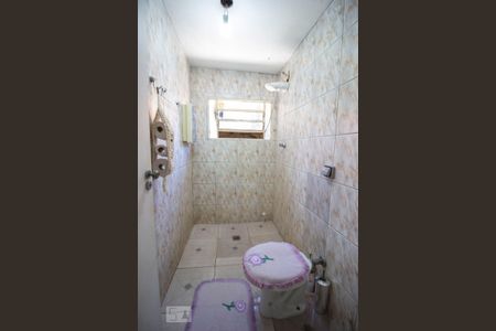 Casa à venda com 306m², 3 quartos e 4 vagasBanheiro de Serviço