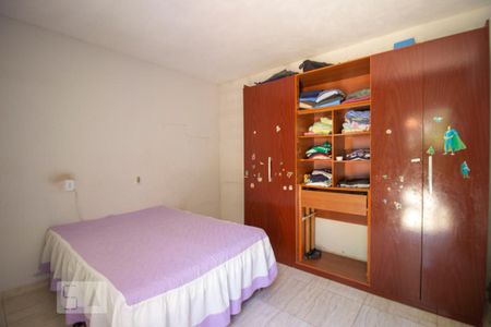 Casa à venda com 306m², 3 quartos e 4 vagasQuarto de Serviço