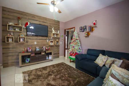 Casa à venda com 306m², 3 quartos e 4 vagasSala