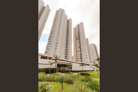 Apartamento para alugar com 97m², 3 quartos e 2 vagasFachada