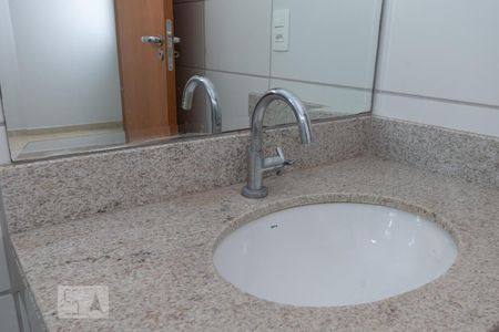 Apartamento para alugar com 97m², 3 quartos e 2 vagasDetalhe do Banheiro da Suíte