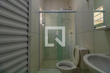 Banheiro de casa para alugar com 1 quarto, 26m² em Jardim Oriental, São Paulo