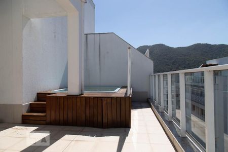Apartamento à venda com 136m², 3 quartos e 2 vagasTerraço da cobertura - Piscina