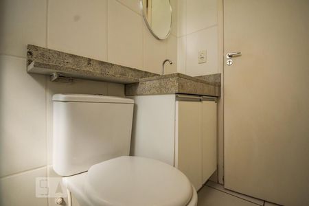 Apartamento à venda com 47m², 2 quartos e 1 vaga Apartamento à venda com 47m², 2 quartos e 1 vagaBanheiro