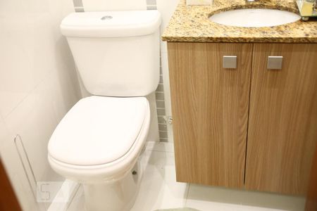 Apartamento para alugar com 120m², 2 quartos e 2 vagasBanheiro Social