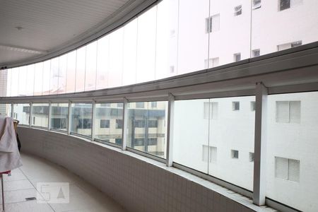 Apartamento para alugar com 120m², 2 quartos e 2 vagasVaranda