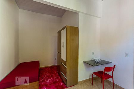 Studio para alugar com 18m², 1 quarto e sem vaga Studio para alugar com 18m², 1 quarto e sem vagaSala / Quarto