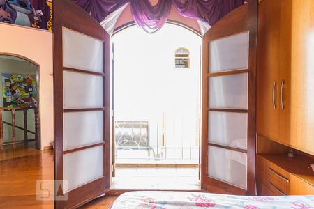 Casa para alugar com 320m², 3 quartos e 3 vagas Casa para alugar com 320m², 3 quartos e 3 vagasQuarto 1