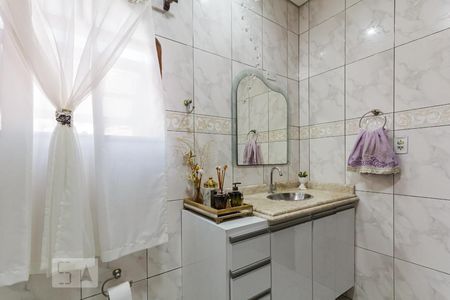 Casa para alugar com 320m², 3 quartos e 3 vagas Casa para alugar com 320m², 3 quartos e 3 vagasBanheiro 2