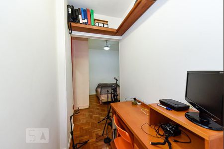 Quarto 1 de apartamento para alugar com 2 quartos, 68m² em Copacabana, Rio de Janeiro