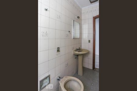 Casa para alugar com 180m², 4 quartos e 2 vagasBanheiro