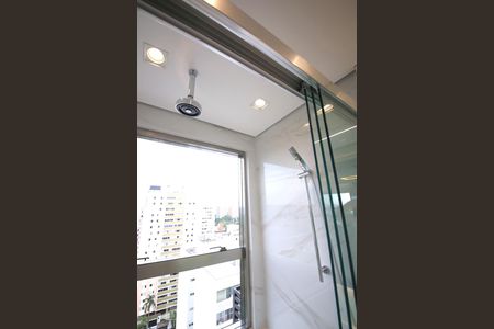 Apartamento à venda com 70m², 1 quarto e 2 vagasBanheiro