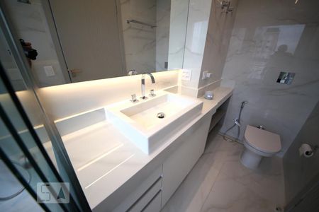 Apartamento à venda com 70m², 1 quarto e 2 vagasBanheiro