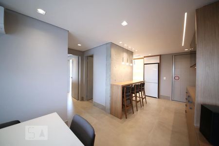 Apartamento à venda com 70m², 1 quarto e 2 vagasSala