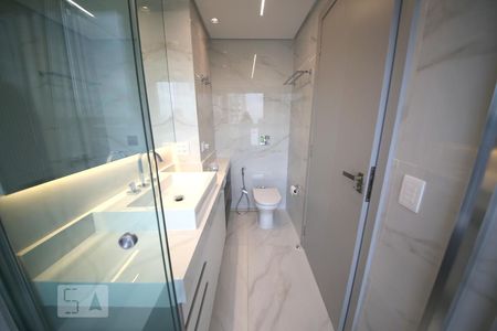Apartamento à venda com 70m², 1 quarto e 2 vagasBanheiro