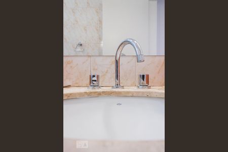 Casa para alugar com 150m², 2 quartos e 4 vagasBanheiro