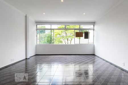 Casa para alugar com 150m², 2 quartos e 4 vagasSala
