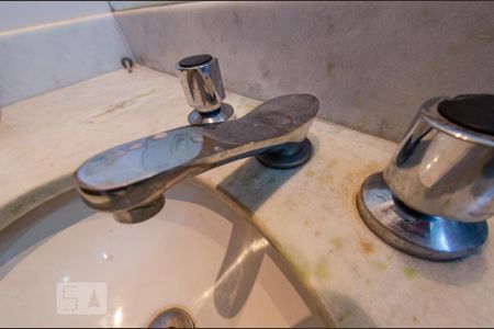 Apartamento para alugar com 140m², 2 quartos e 2 vagas Apartamento para alugar com 140m², 2 quartos e 2 vagasBanheiro social