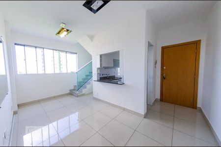 Apartamento para alugar com 2 quartos, 140m² em Estoril, Belo Horizonte