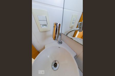 Apartamento para alugar com 140m², 2 quartos e 2 vagas Apartamento para alugar com 140m², 2 quartos e 2 vagasLavabo
