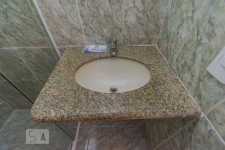 Apartamento à venda com 68m², 2 quartos e 1 vagaBanheiro - Torneira