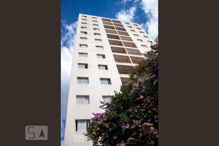 Apartamento para alugar com 82m², 3 quartos e sem vagaFachada