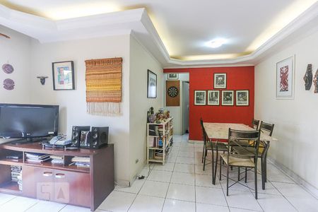 Apartamento para alugar com 82m², 3 quartos e sem vagaSala de Estar