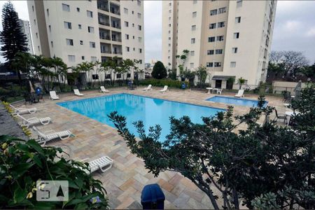 Apartamento para alugar com 82m², 3 quartos e sem vagaArea Comum Piscina