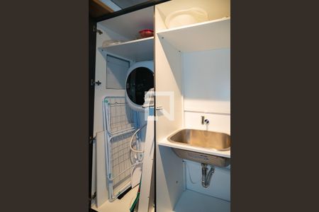 Sala / Cozinha de apartamento para alugar com 1 quarto, 37m² em Consolação, São Paulo