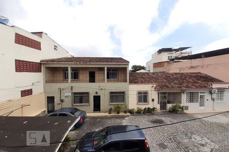 Casa de condomínio à venda com 100m², 3 quartos e 2 vagasVista