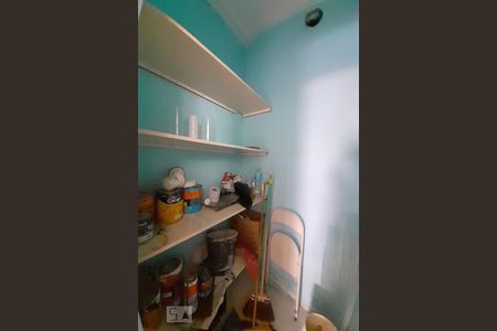 Casa de condomínio à venda com 100m², 3 quartos e 2 vagasDespensa