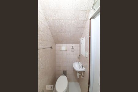 Casa de condomínio à venda com 100m², 3 quartos e 2 vagasBanheiro da Suíte