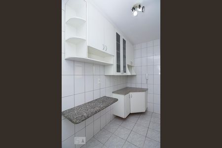 Apartamento à venda com 70m², 2 quartos e 1 vaga Apartamento à venda com 70m², 2 quartos e 1 vagaCozinha - Armários