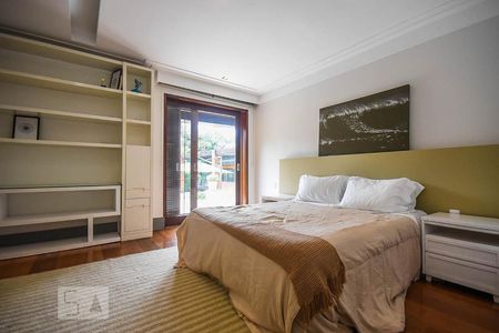 Casa à venda com 920m², 4 quartos e 6 vagas Casa à venda com 920m², 4 quartos e 6 vagasSuíte 2