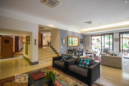 Sala de casa à venda com 4 quartos, 920m² em Jardim Guedala, São Paulo