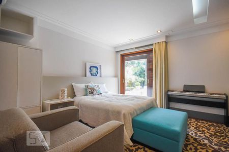 Casa à venda com 920m², 4 quartos e 6 vagas Casa à venda com 920m², 4 quartos e 6 vagasSuíte 3