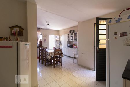 Casa para alugar com 214m², 3 quartos e 2 vagas Casa para alugar com 214m², 3 quartos e 2 vagasCozinha