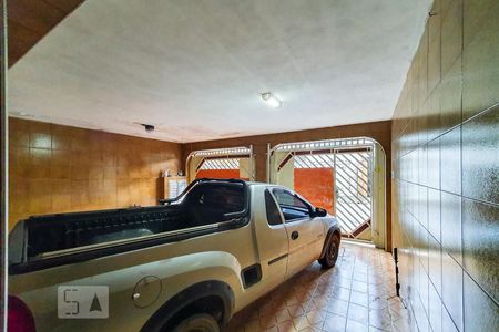 Garagem de casa à venda com 3 quartos, 140m² em Jardim Patente Novo, São Paulo