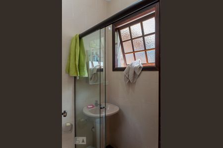 Casa à venda com 179m², 3 quartos e 2 vagasBanheiro de Serviço