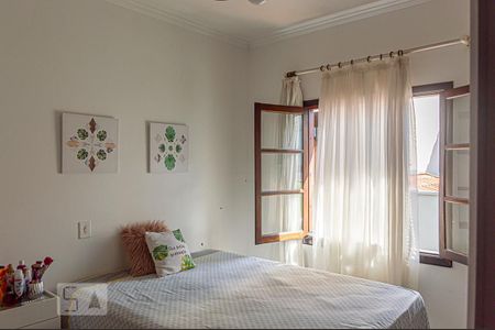 Casa à venda com 179m², 3 quartos e 2 vagasQuarto 2