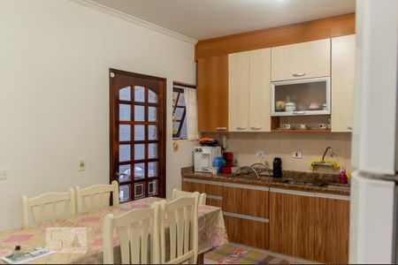 Casa à venda com 179m², 3 quartos e 2 vagasCozinha