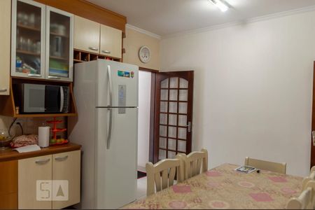 Casa à venda com 179m², 3 quartos e 2 vagasCozinha